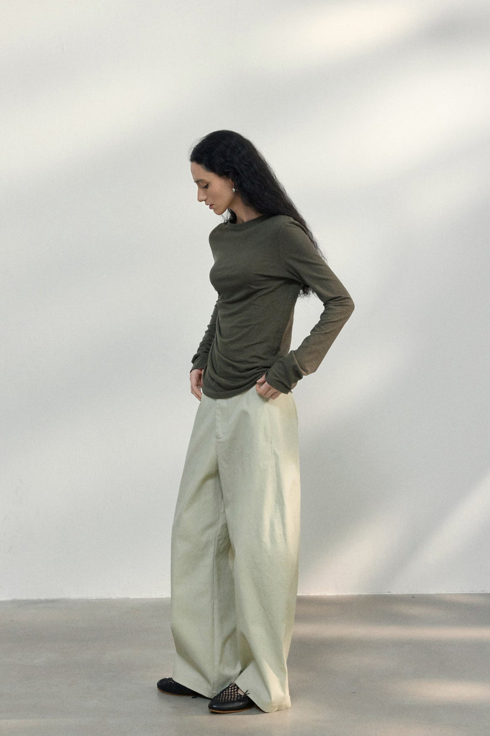 Figurbetonter Pullover mit Falten, Strickstruktur und Baumwolle