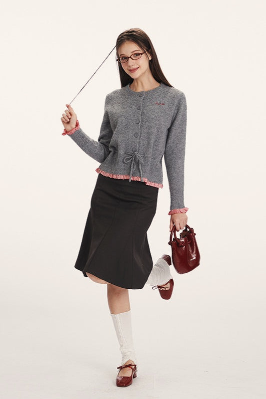 Strickjacke mit Raffung und Strickstruktur