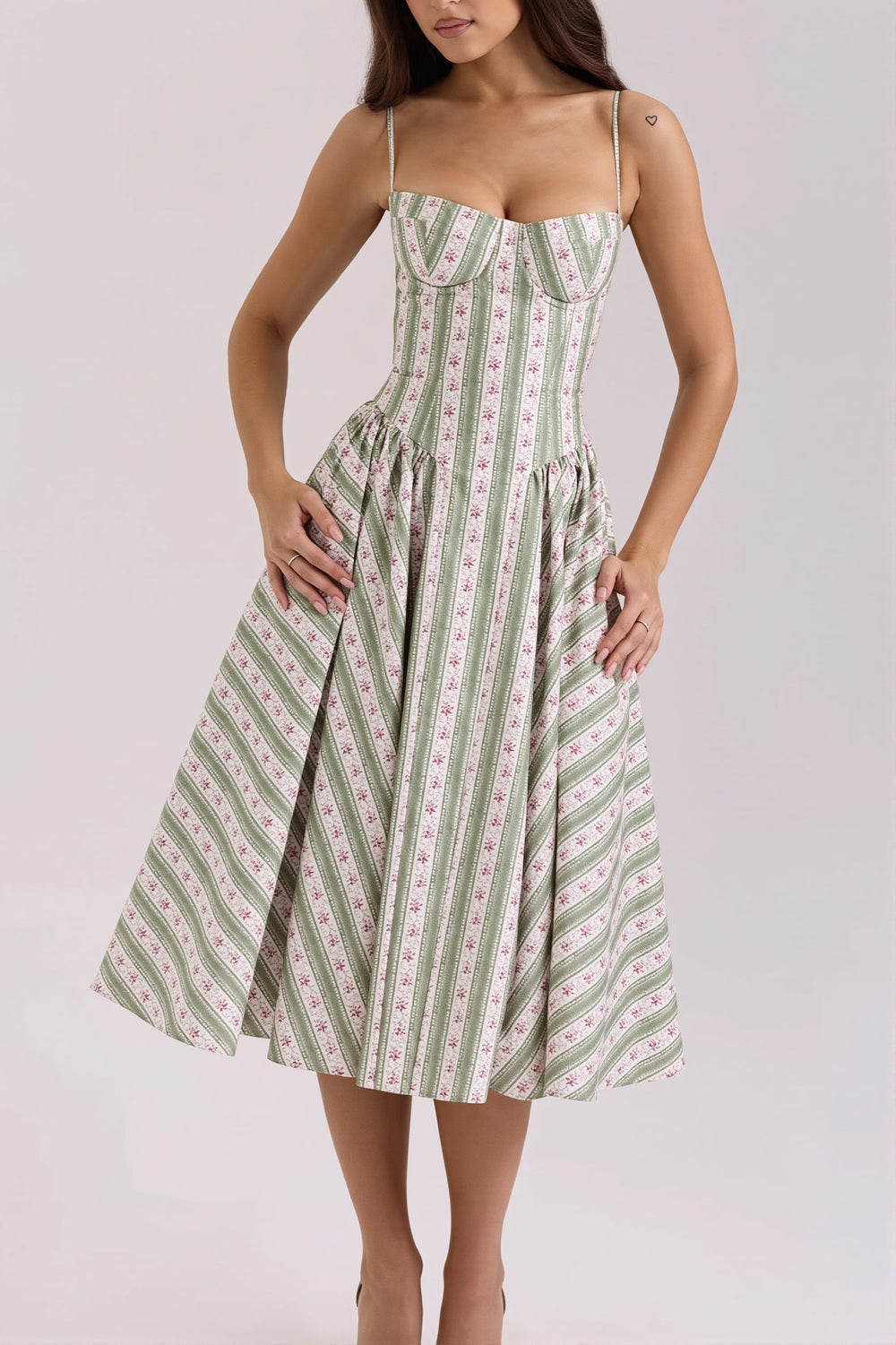 Midikleid mit Blumenmuster und Streifenmuster