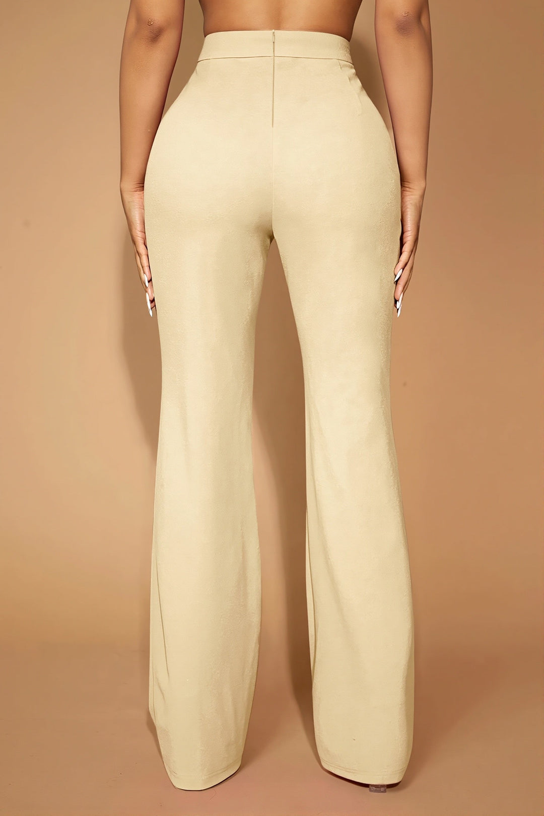 Hose mit geradem Schnitt und hoher Taille