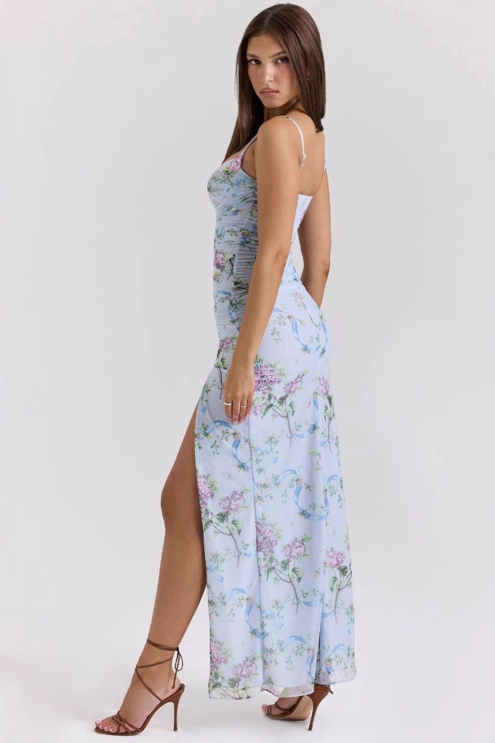 Kleid mit Blumenmuster in Blau – Ausführung 2