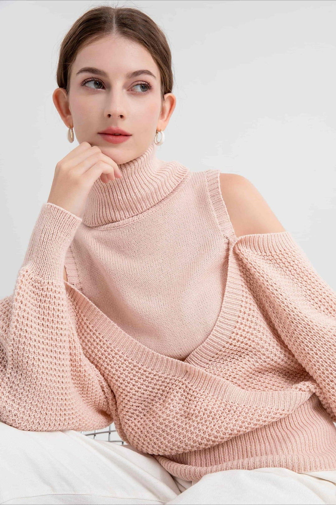 Schulterfreier Pullover mit Strickstruktur in Rosa