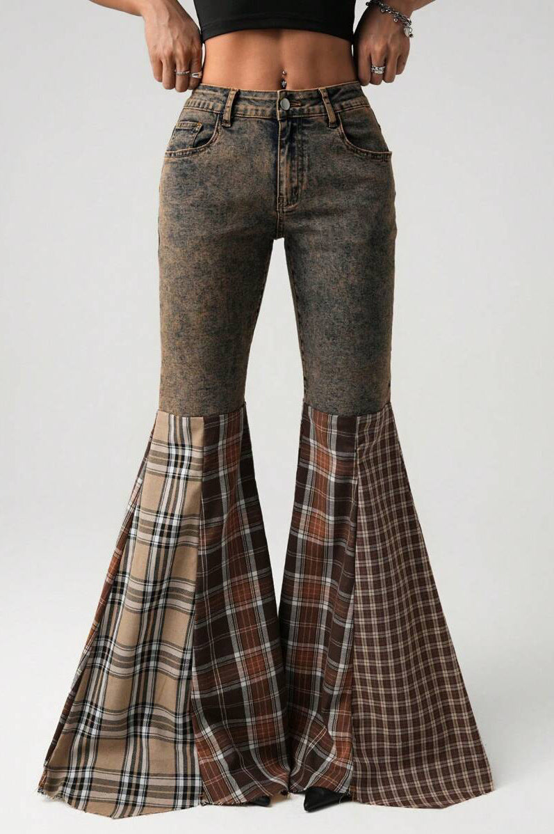 Jeans mit ausgestelltem Schnitt, hoher Taille und Karomuster