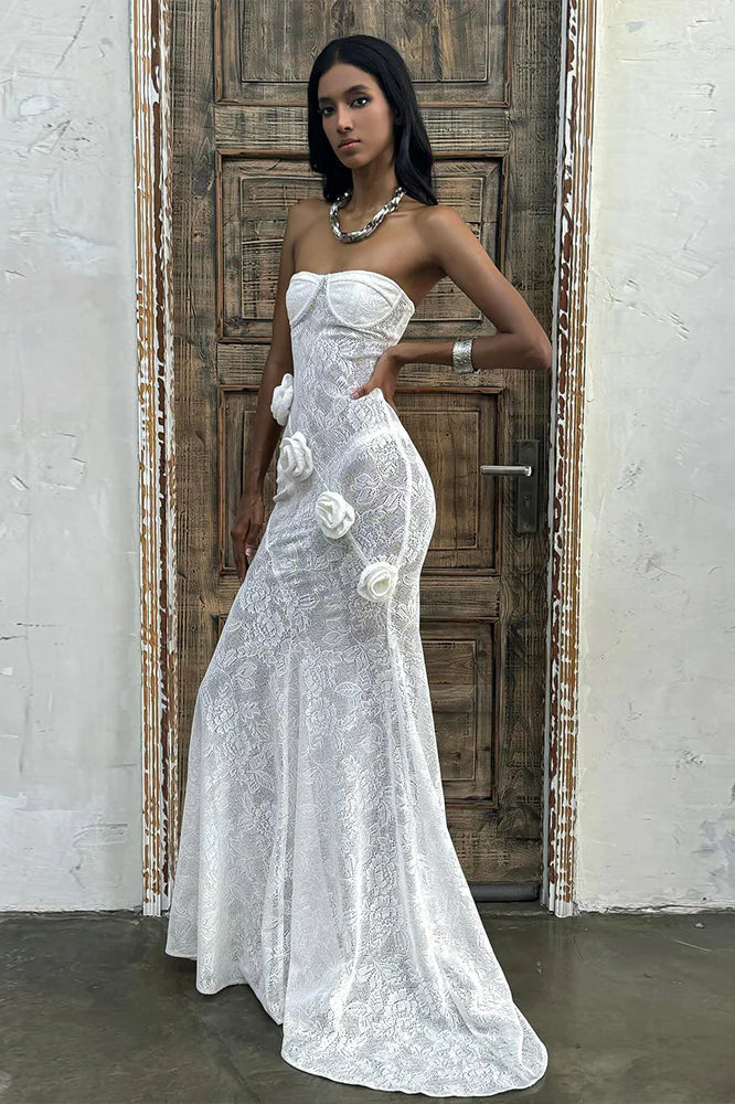 Trägerloses Maxikleid mit Blumenmuster, Spitze und Netzdetails