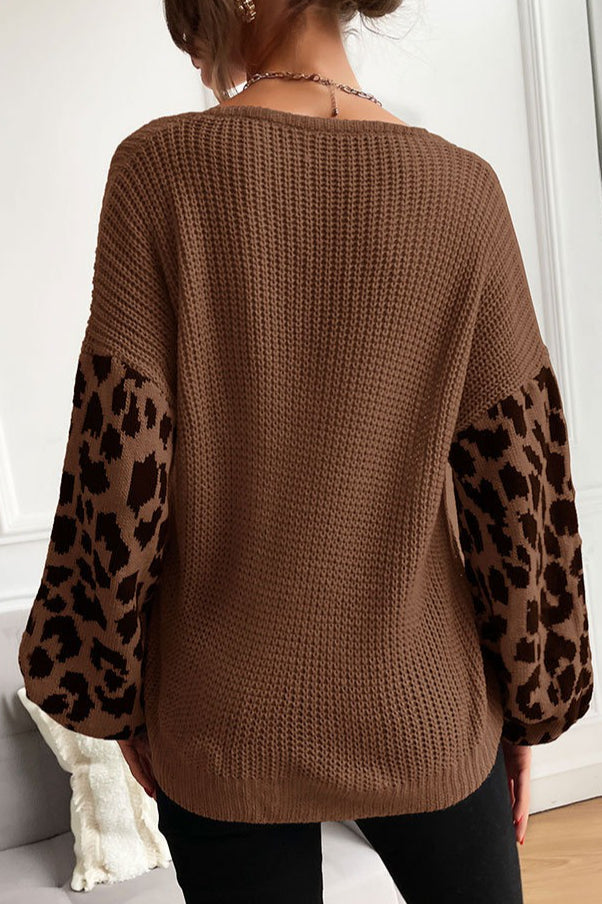 Pullover mit Leopardenmuster und Strickstruktur