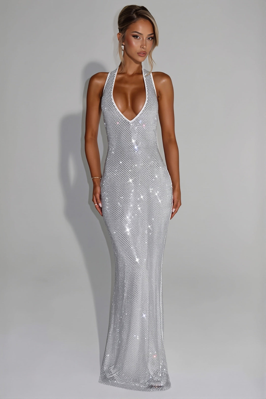 Figurbetontes Maxikleid mit V-Ausschnitt und Pailletten