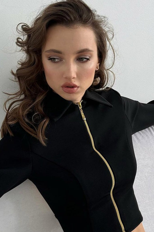 Figurbetonte Strickjacke mit Reißverschluss