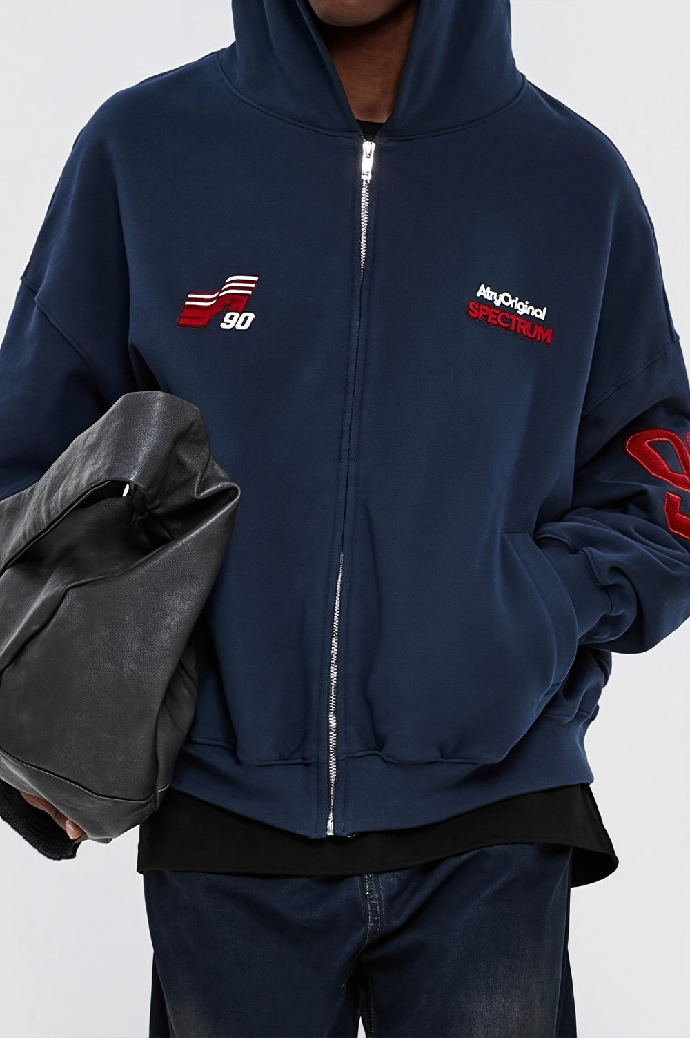 Hoodie mit Reißverschluss und Stickerei