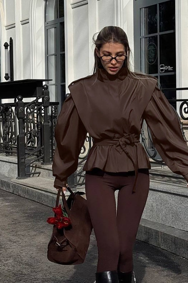 Locker geschnittener Trenchcoat mit Bindedetail