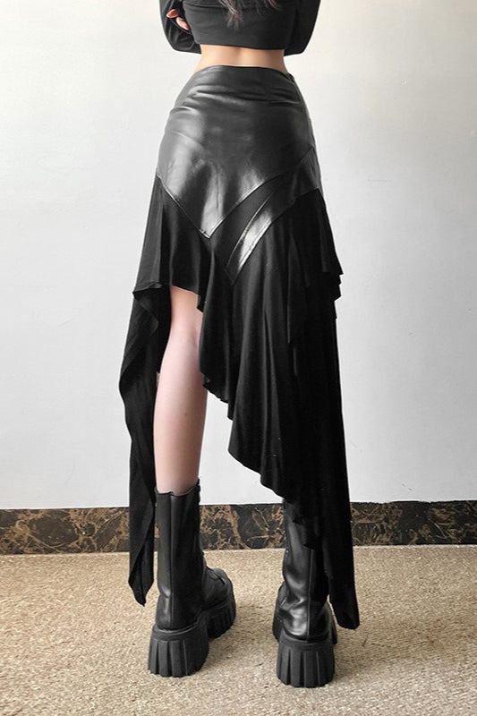Asymmetrischer Rock mit Rüschen