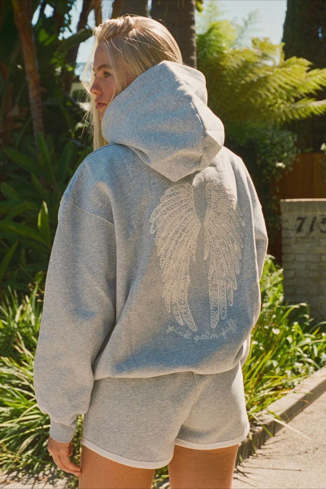Hoodie mit Grafikdruck und Stickerei