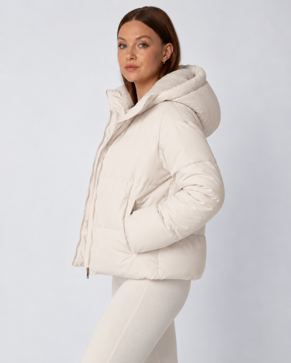 Wattierte Steppjacke mit Kapuze, Fleecefutter und Taschen
