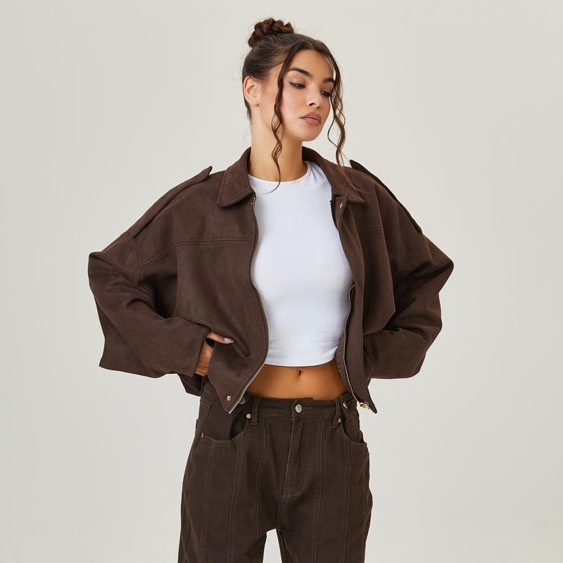 Kurze Oversize-Jacke in Wildlederoptik mit Reißverschluss vorne und Kragen