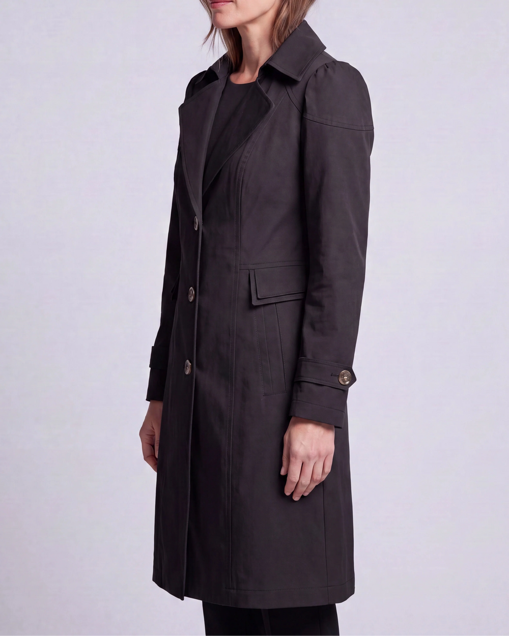 Langer einreihiger Trenchcoat mit Reverskragen
