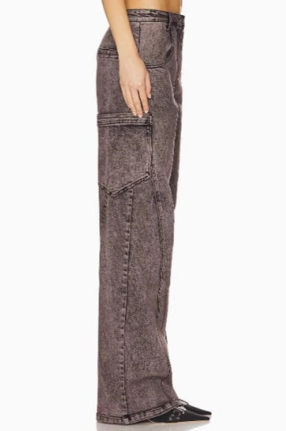 Locker geschnittene Jeans mit geradem Schnitt in Tan