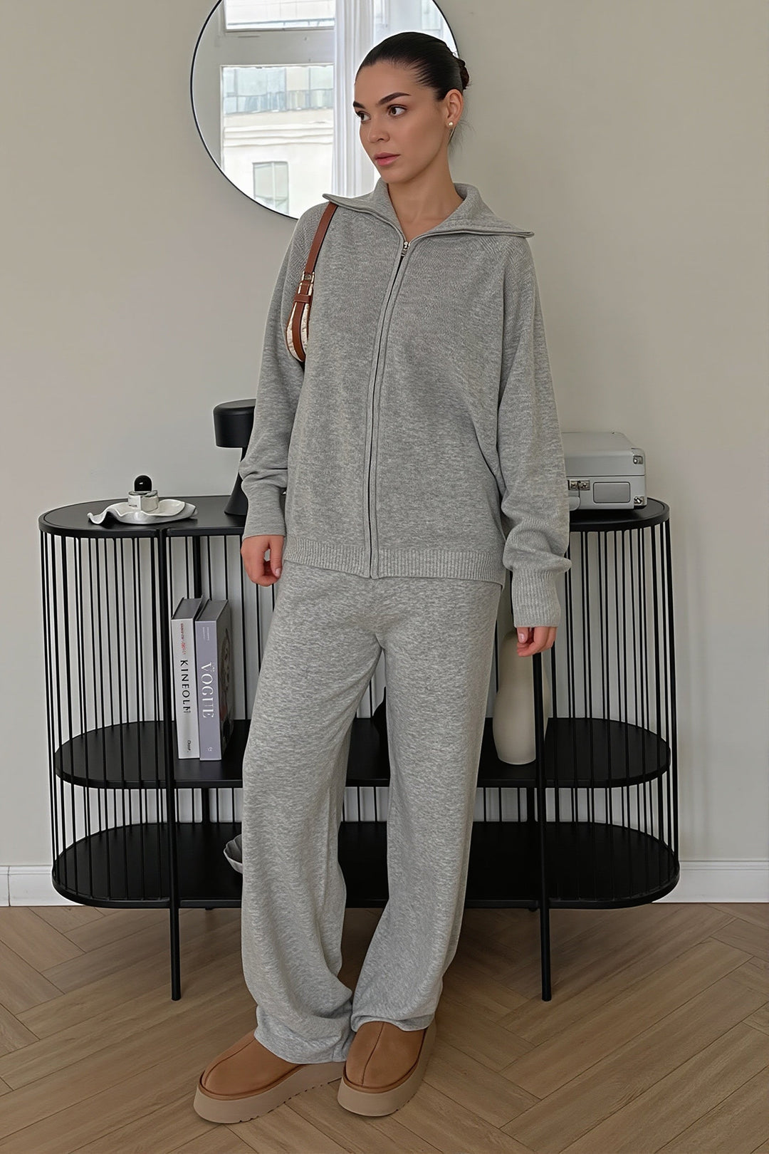 Zweiteiliges Set mit Reißverschluss und Strickstruktur