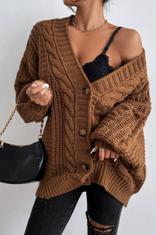 Strickjacke mit V-Ausschnitt und Strickstruktur