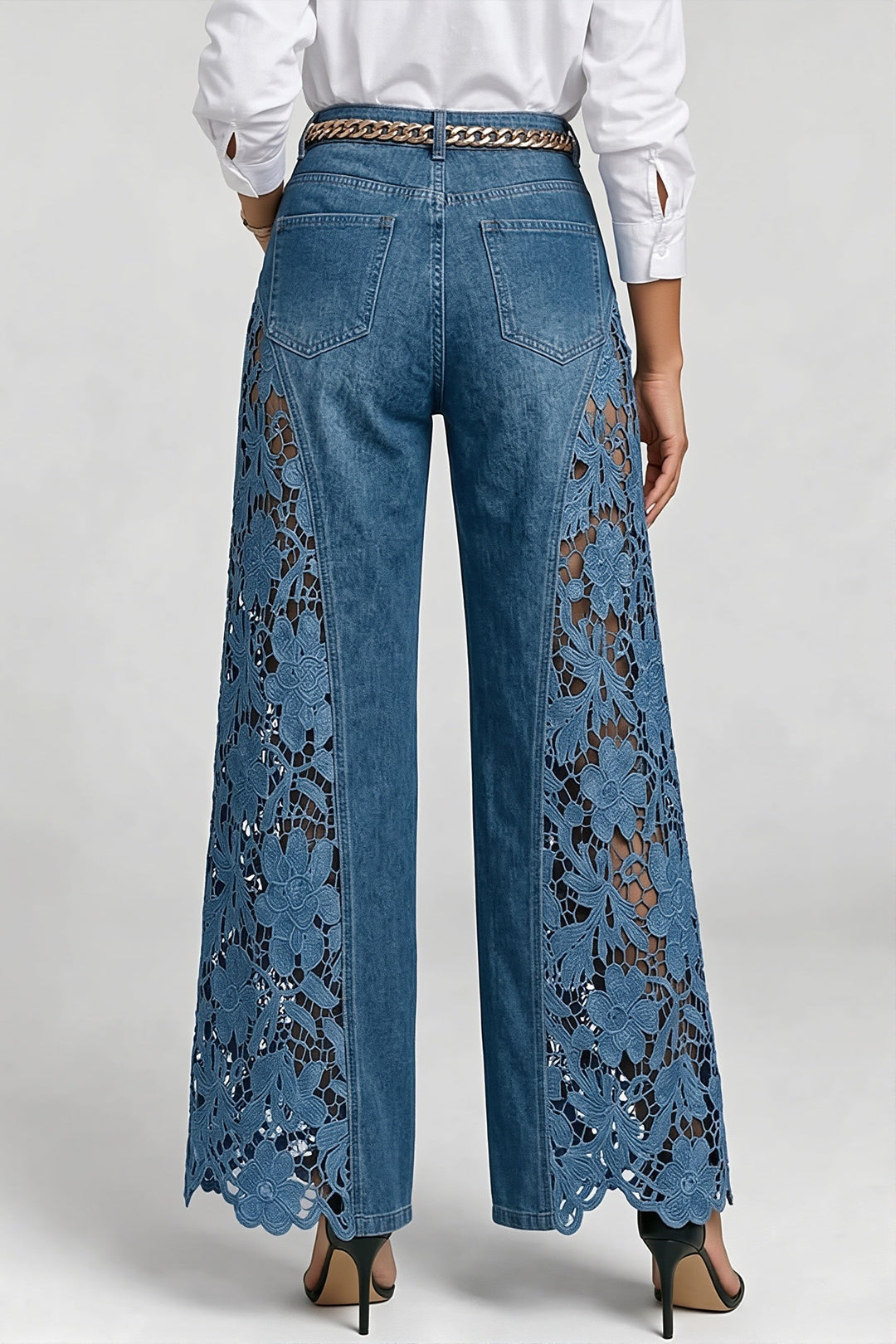 Hose mit weitem Bein, Blumenmuster und Spitze