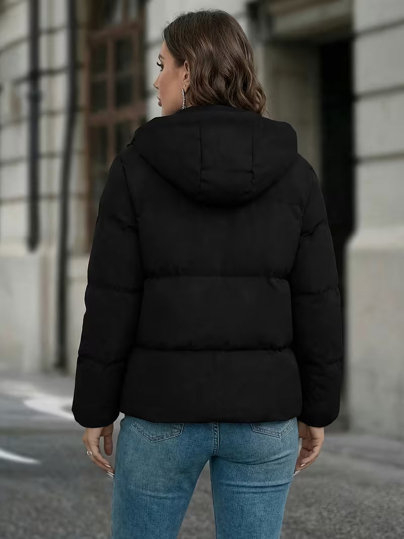 Wattierte Steppjacke mit Kapuze, Taschen und Reißverschluss vorne