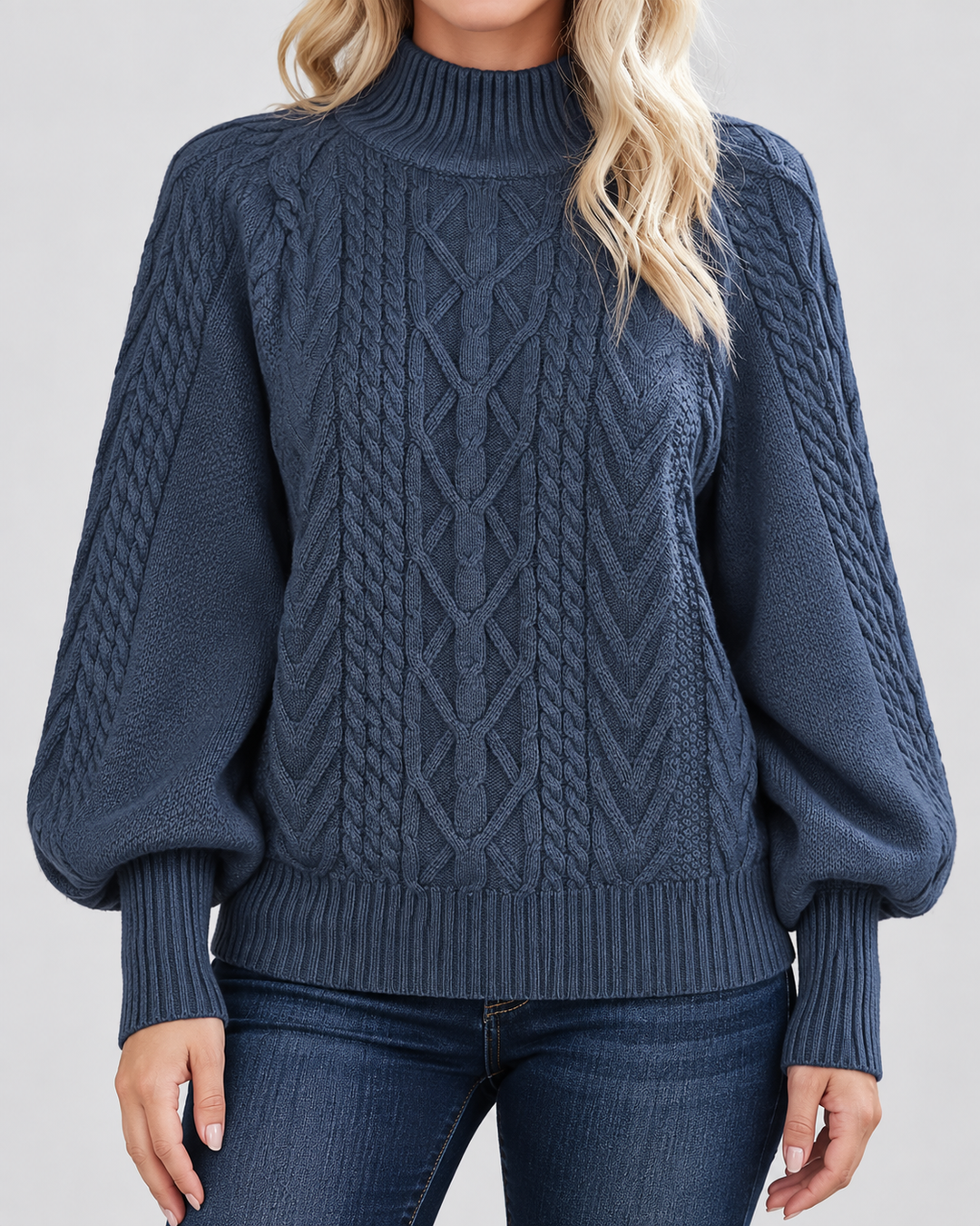 Zopfmuster-Pullover mit hohem Kragen und Ballonärmeln