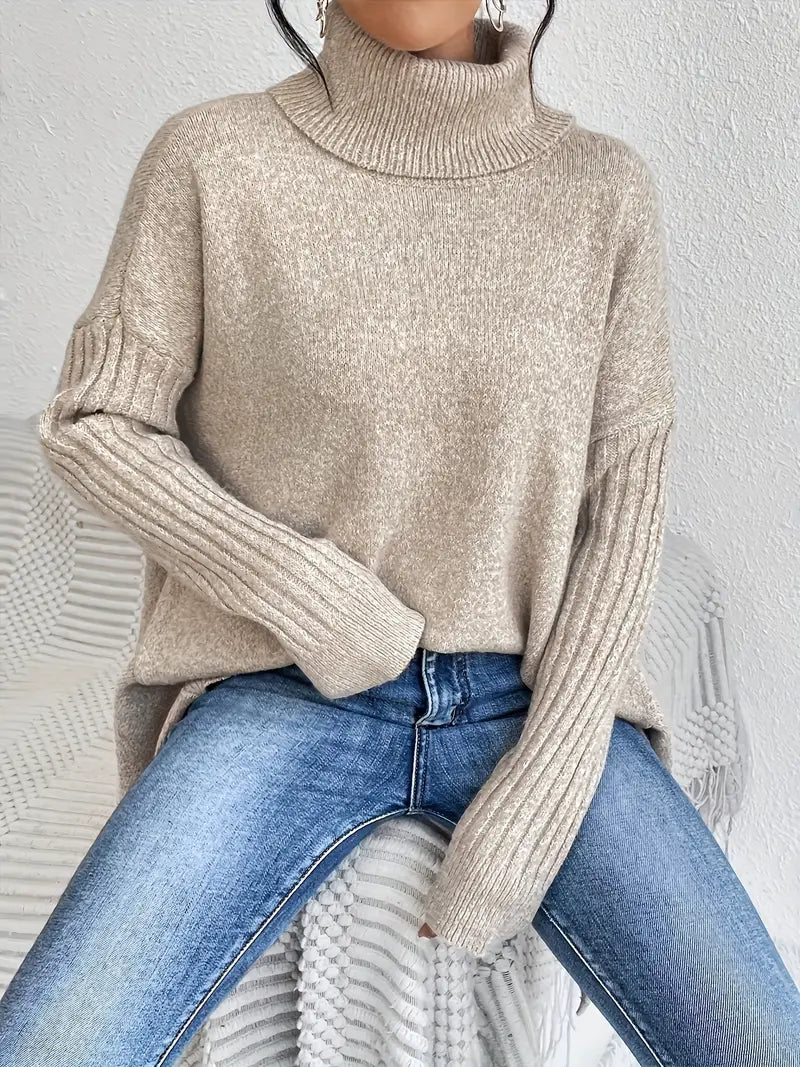 Oversize-Rollkragenpullover mit gerippten Ärmeln