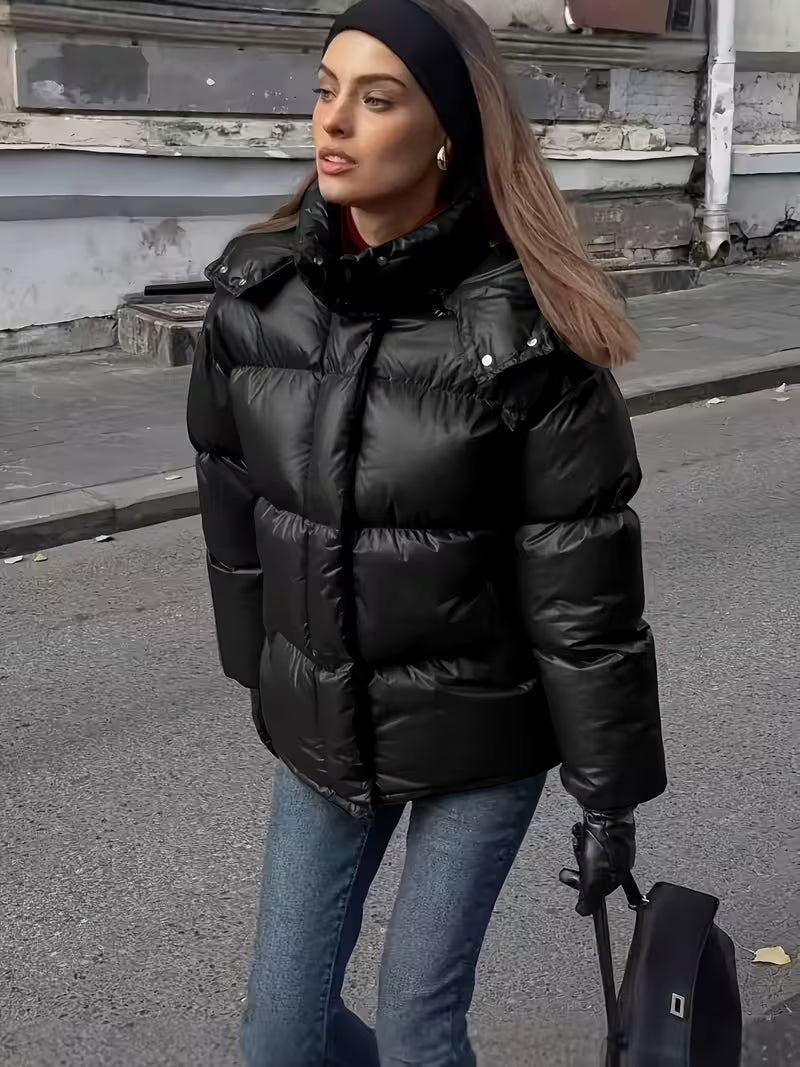 Wattierte Oversize-Steppjacke mit Kapuze und Reißverschluss vorne